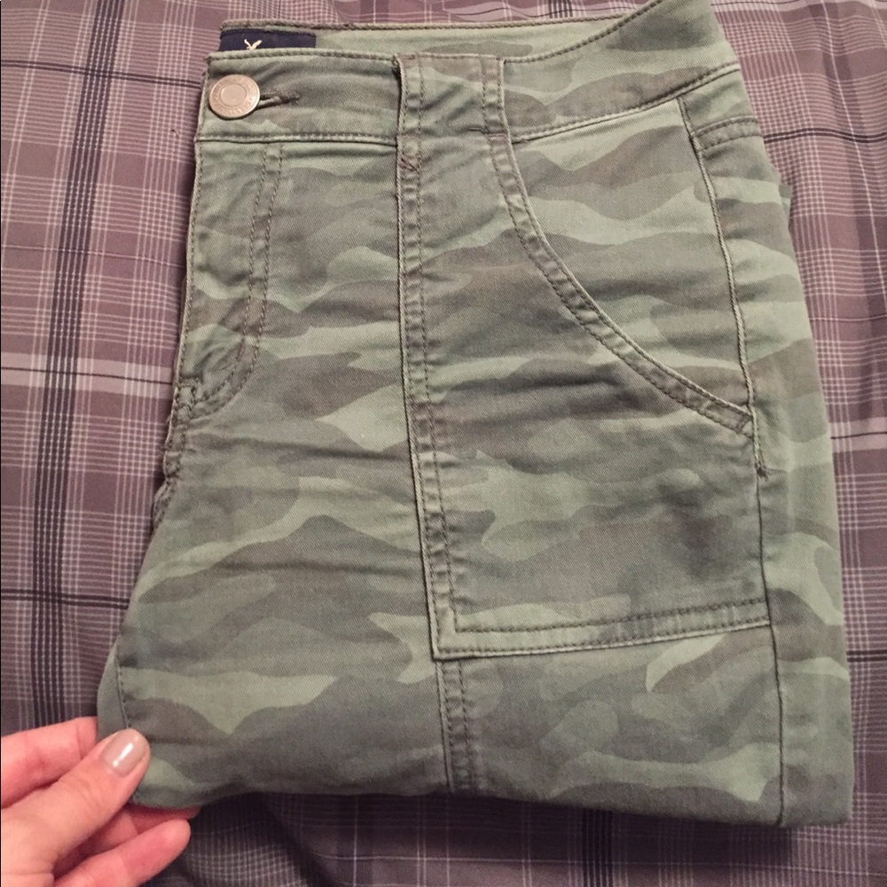 American Eagle Camo jeggings